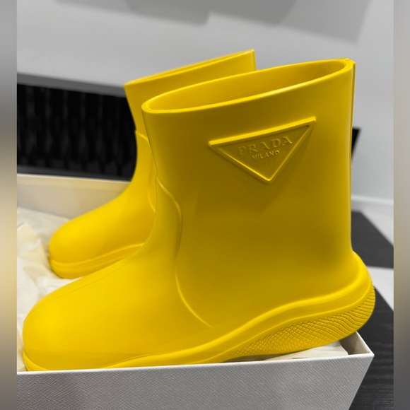 NIB PRADA RAIN BOOTS - Picture 1 of 7